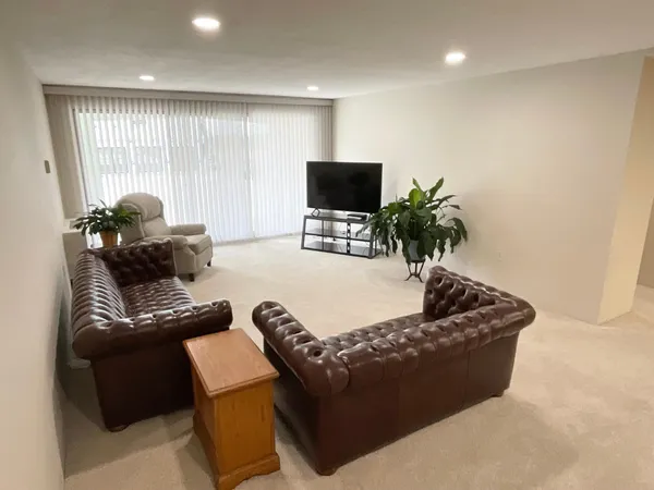 $134,900 | 800 1st Drive Northwest, Unit 102, Austin, MN 55912