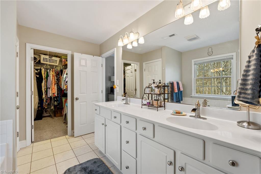 6305 Armsby Road Clemmons, NC 27012 - Photo 30 of 48