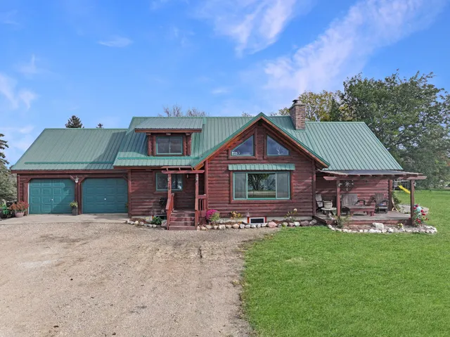 $375,000 | 16 Lime Lake Drive, Avoca, MN 56114