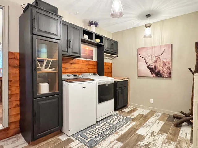 $375,000 | 16 Lime Lake Drive, Avoca, MN 56114