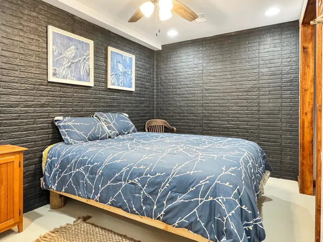 $375,000 | 16 Lime Lake Drive, Avoca, MN 56114