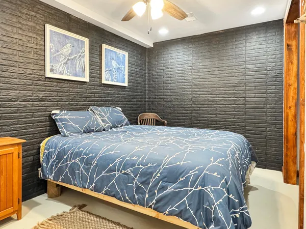 $350,000 | 16 Lime Lake Drive, Avoca, MN 56114