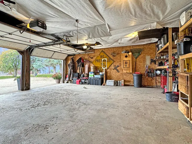 $375,000 | 16 Lime Lake Drive, Avoca, MN 56114