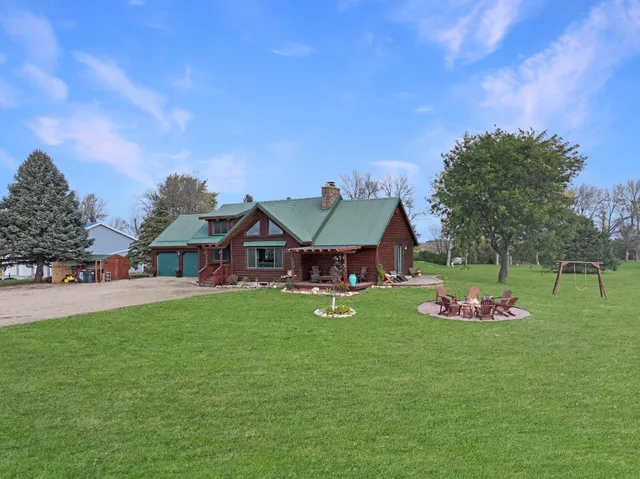 $375,000 | 16 Lime Lake Drive, Avoca, MN 56114