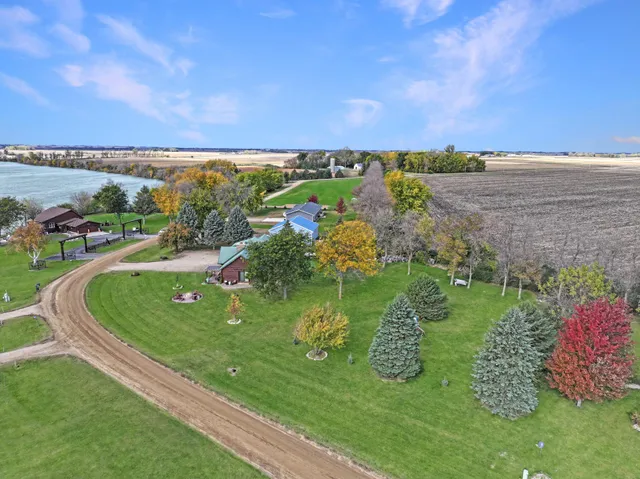 $375,000 | 16 Lime Lake Drive, Avoca, MN 56114