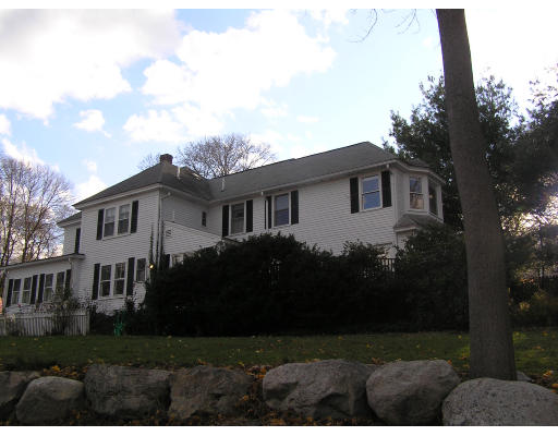 29 Norfolk Road Cohasset, MA 02025 - Photo 2 of 9 Gallery Image 2