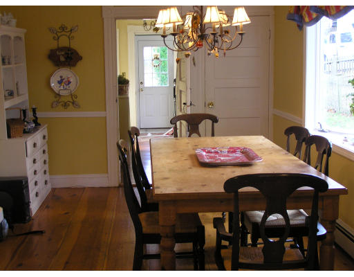 29 Norfolk Road Cohasset, MA 02025 - Photo 4 of 9 Gallery Image 4