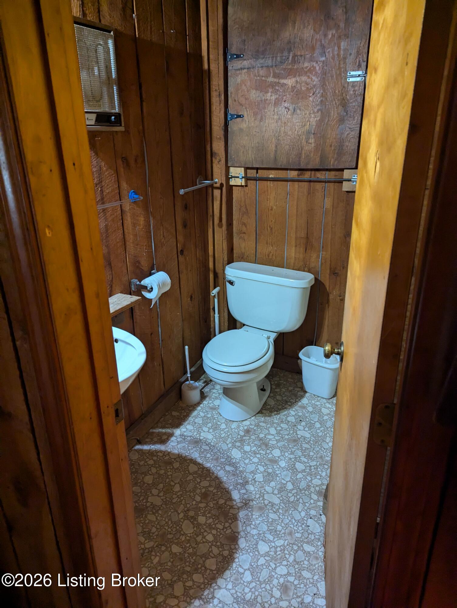 26 Carters Road Lockport, KY 40036 - Photo 15 of 21 PXL_20241025_142405092