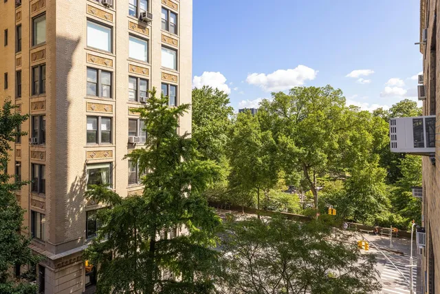 $3,650,000 | 327 Central Park West, Unit 15B | Upper West Side