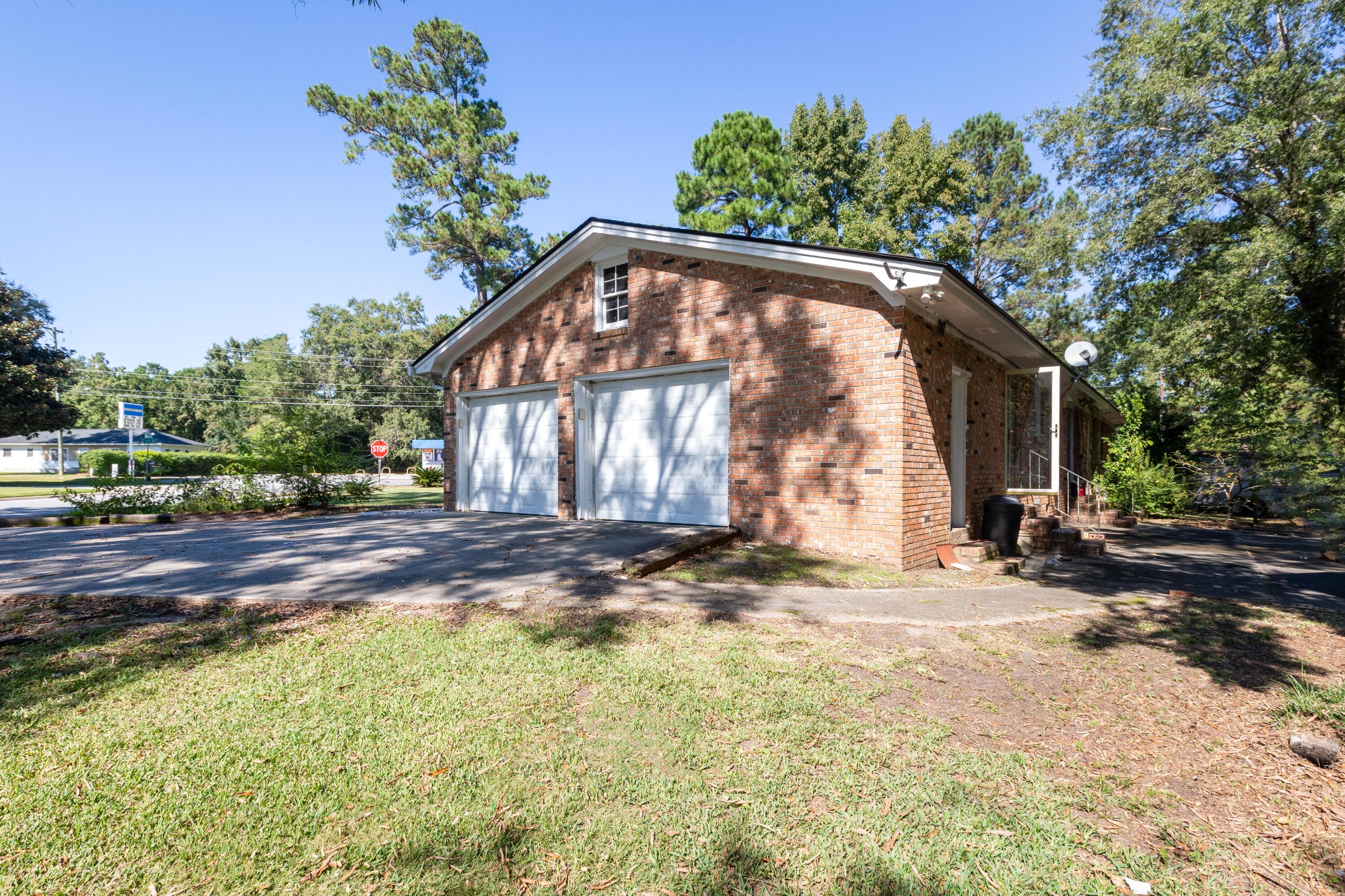 2385 Otranto Road North Charleston, SC 29406 - Photo 29 of 30 2385 Otranto Road, N Charleston