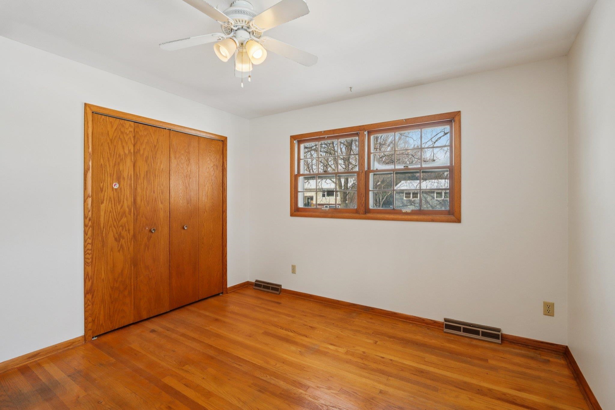 1717 Wicklow Way Madison, WI 53711 - Photo 32 of 74