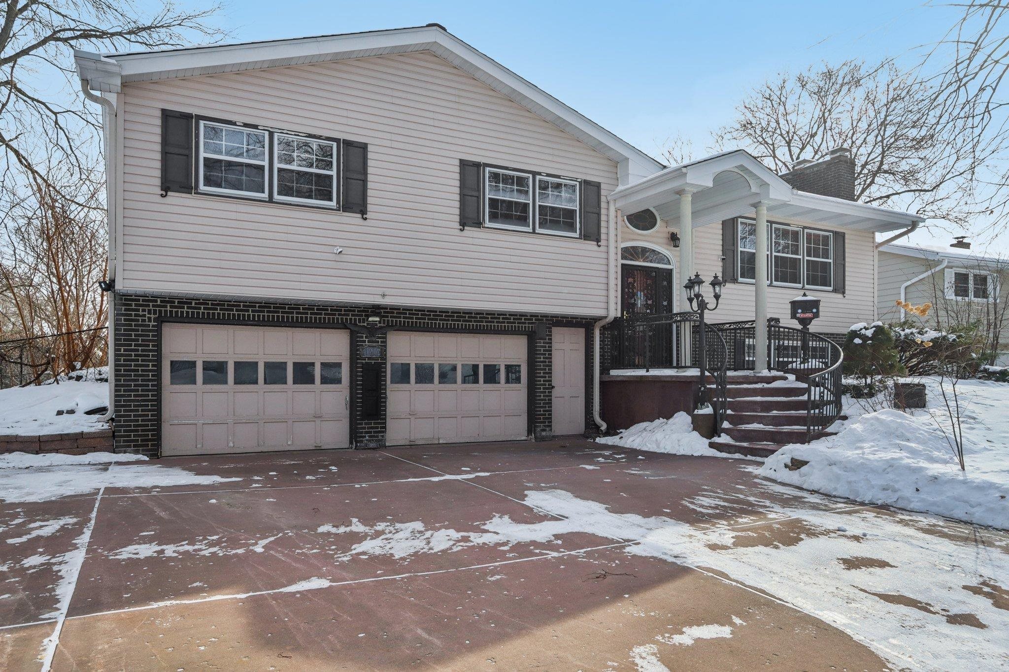 1717 Wicklow Way Madison, WI 53711 - Photo 4 of 74