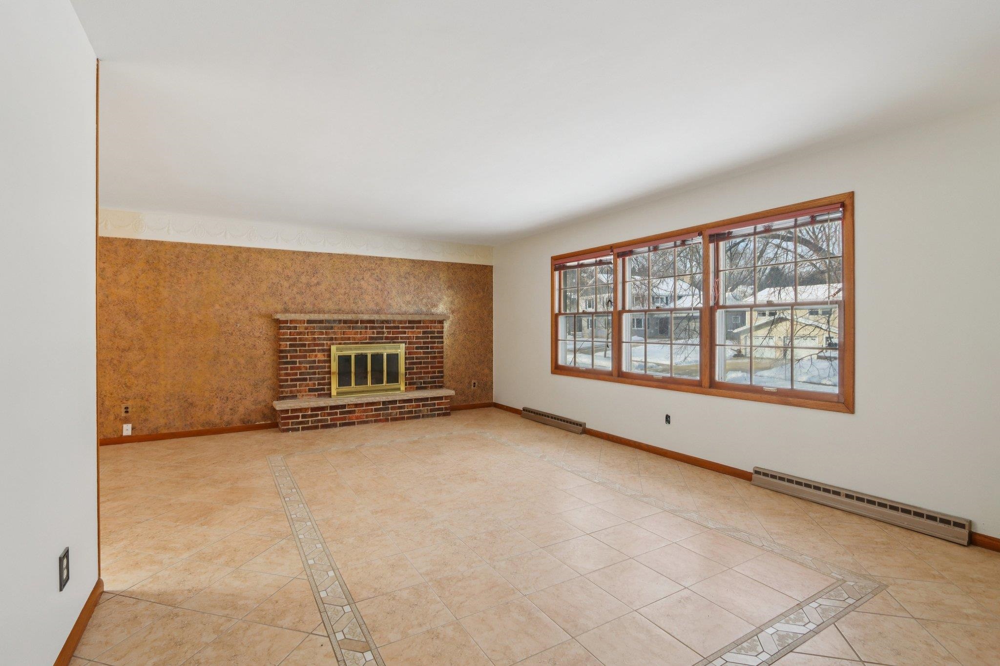 1717 Wicklow Way Madison, WI 53711 - Photo 5 of 74