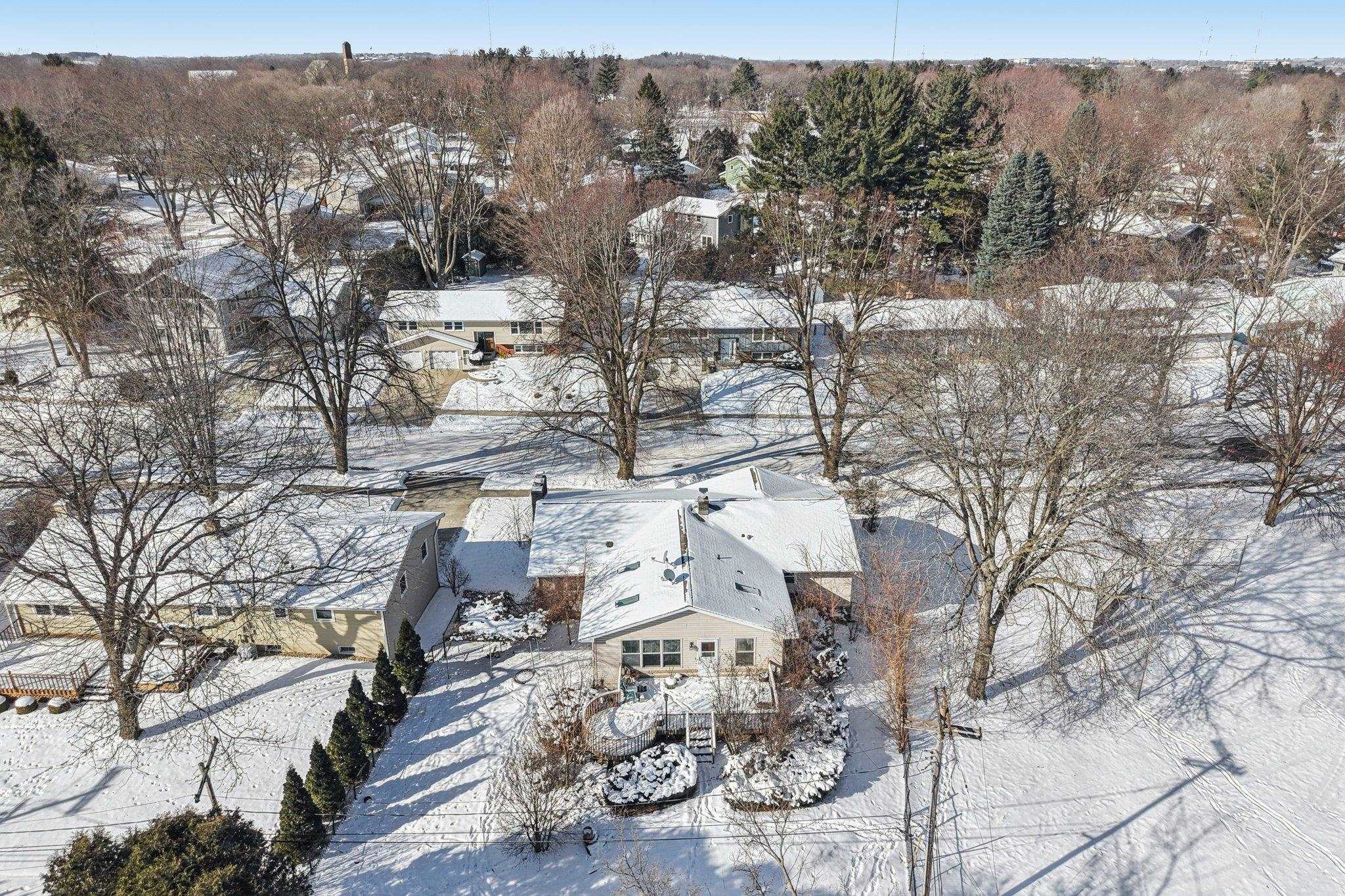 1717 Wicklow Way Madison, WI 53711 - Photo 68 of 74