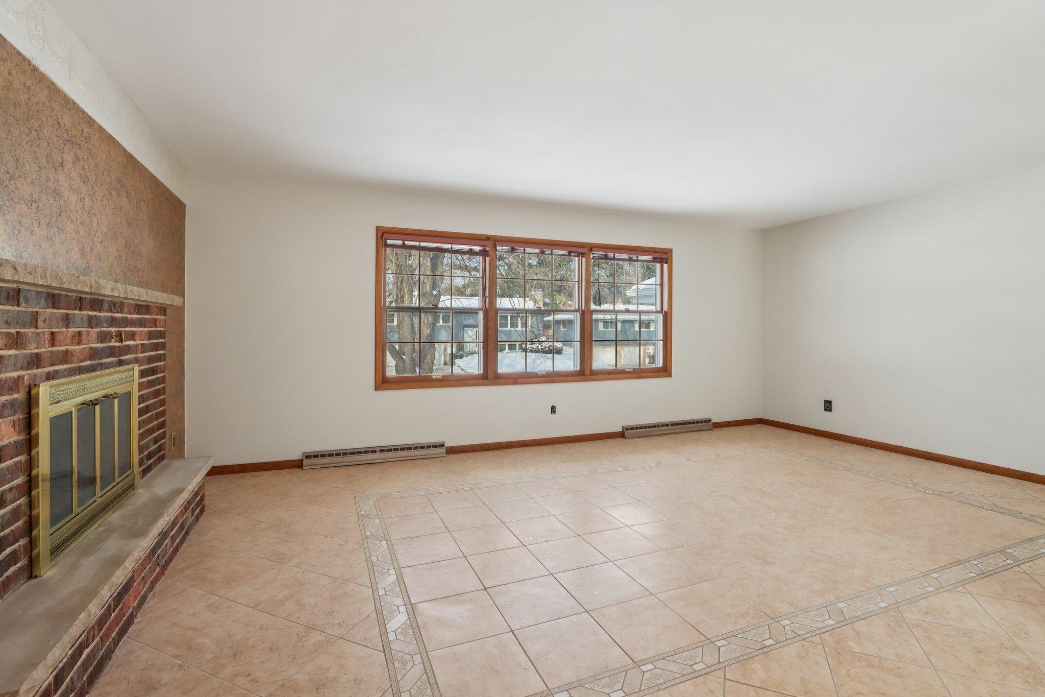 1717 Wicklow Way Madison, WI 53711 - Photo 8 of 74