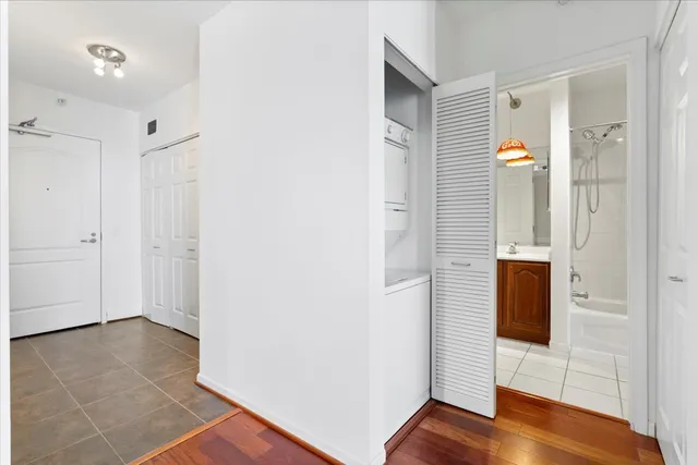 $2,650 | 630 North State Street, Unit 1609, Chicago, IL 60654