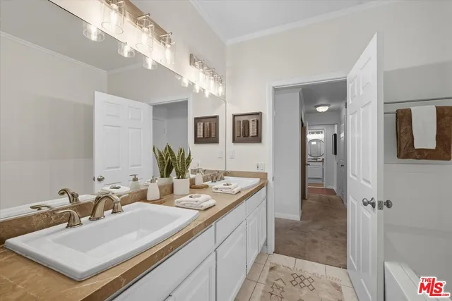 $849,000 | 11286 Westminster Avenue, Unit 101, Los Angeles, CA 90066