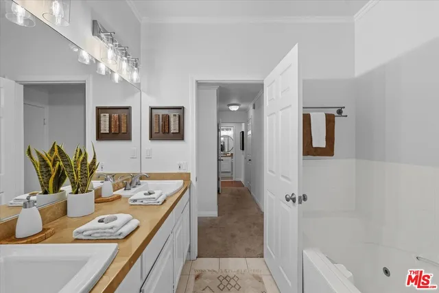 $849,000 | 11286 Westminster Avenue, Unit 101, Los Angeles, CA 90066