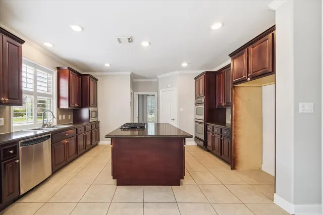 $650,000 | 1611 Hill Spring Drive, Sugar Land, TX 77479