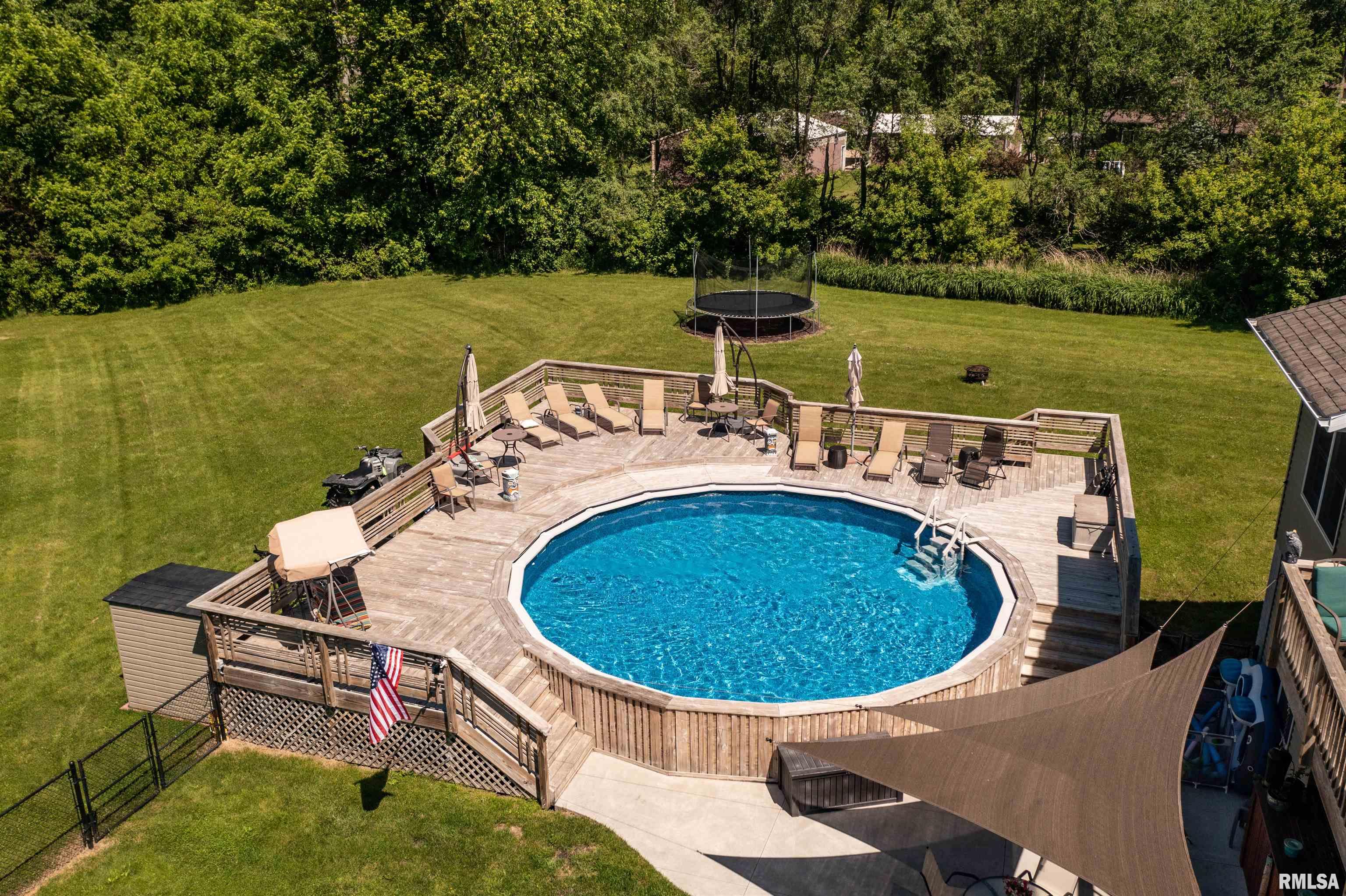 697 West Deer Creek Road Clinton, IA 52732 - Photo 2 of 50 Gallery Image 2