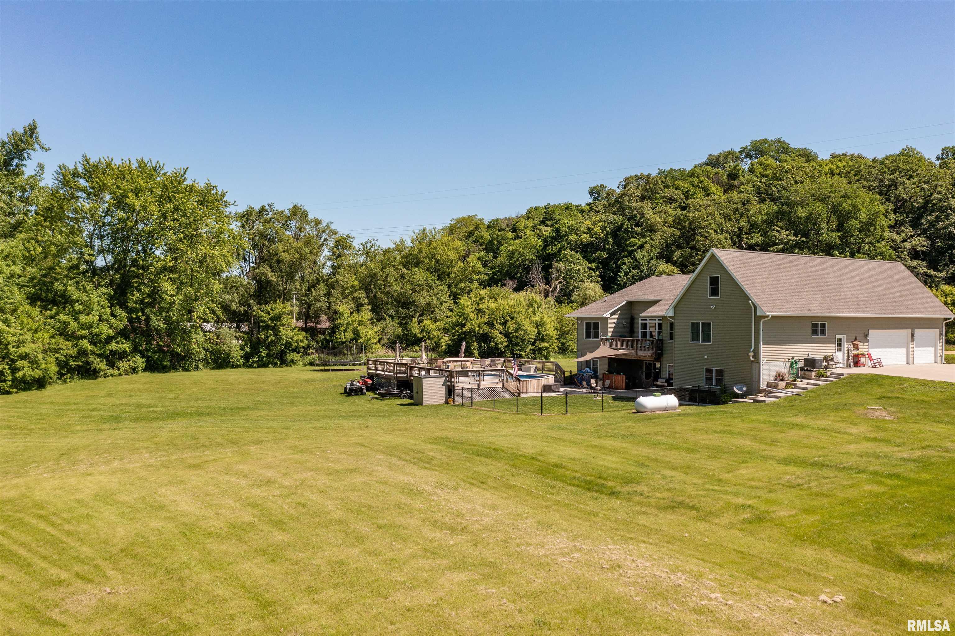 697 West Deer Creek Road Clinton, IA 52732 - Photo 42 of 50 Gallery Image 42