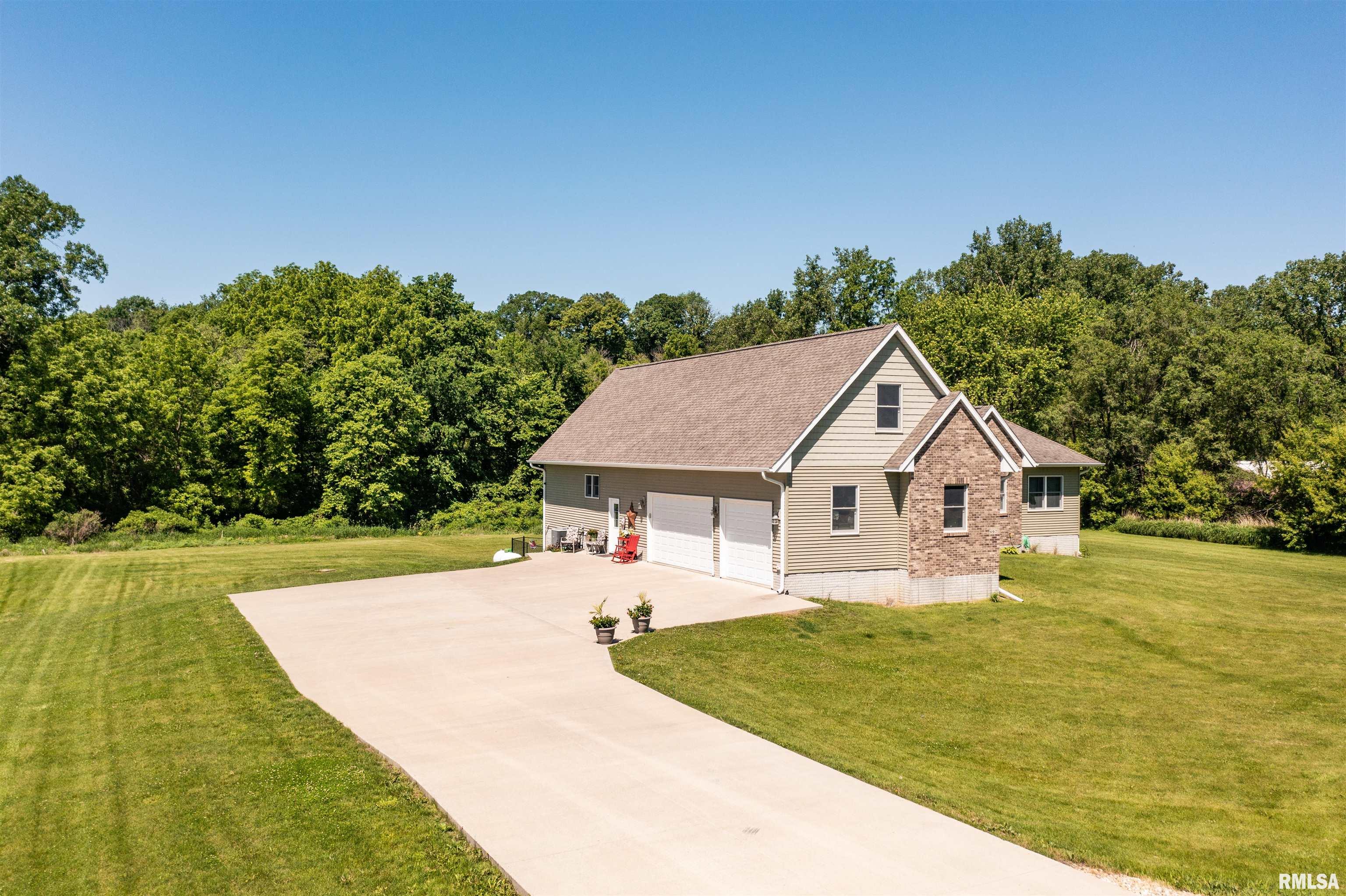 697 West Deer Creek Road Clinton, IA 52732 - Photo 43 of 50 Gallery Image 43