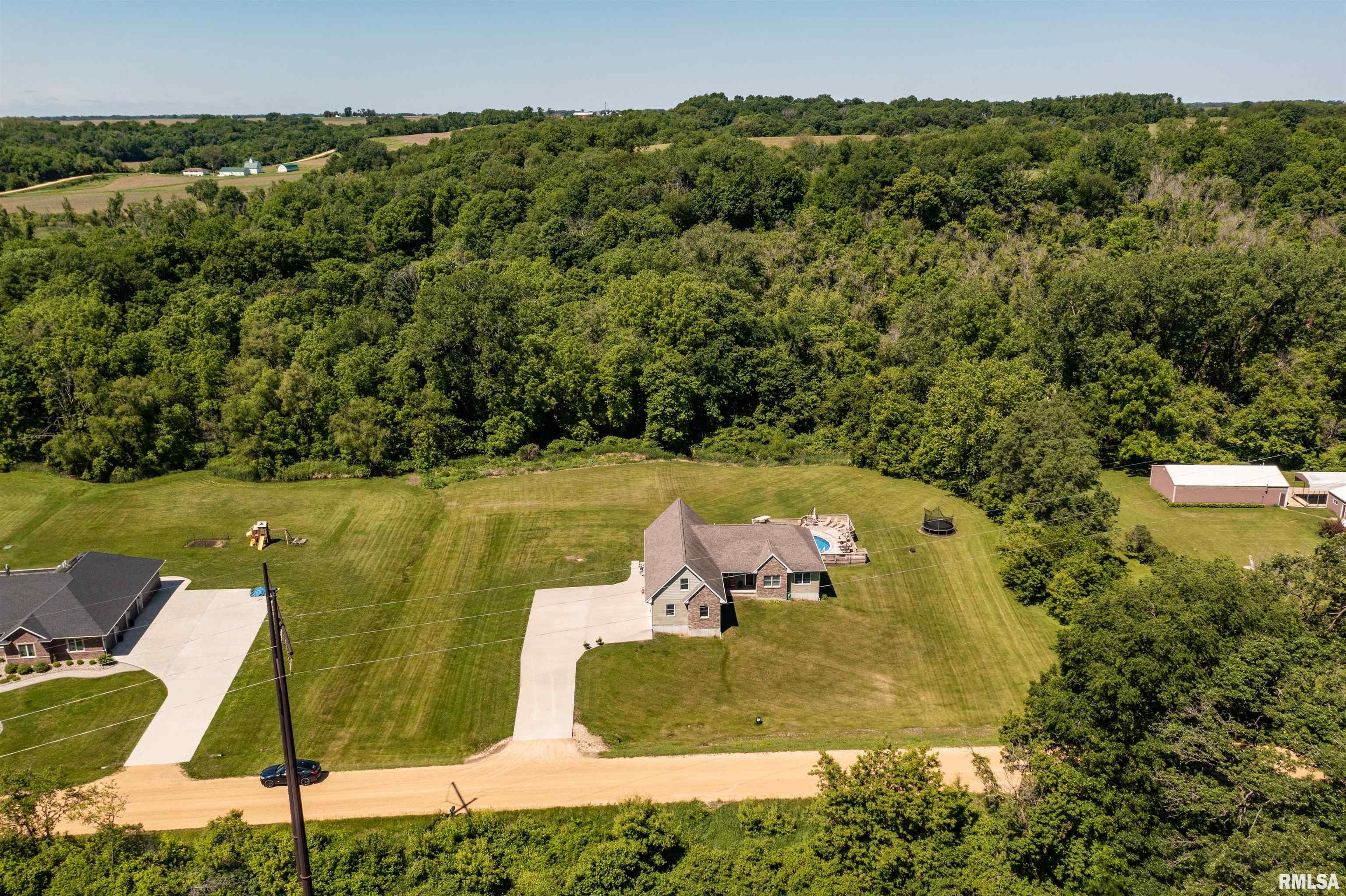697 West Deer Creek Road Clinton, IA 52732 - Photo 47 of 50 Gallery Image 47
