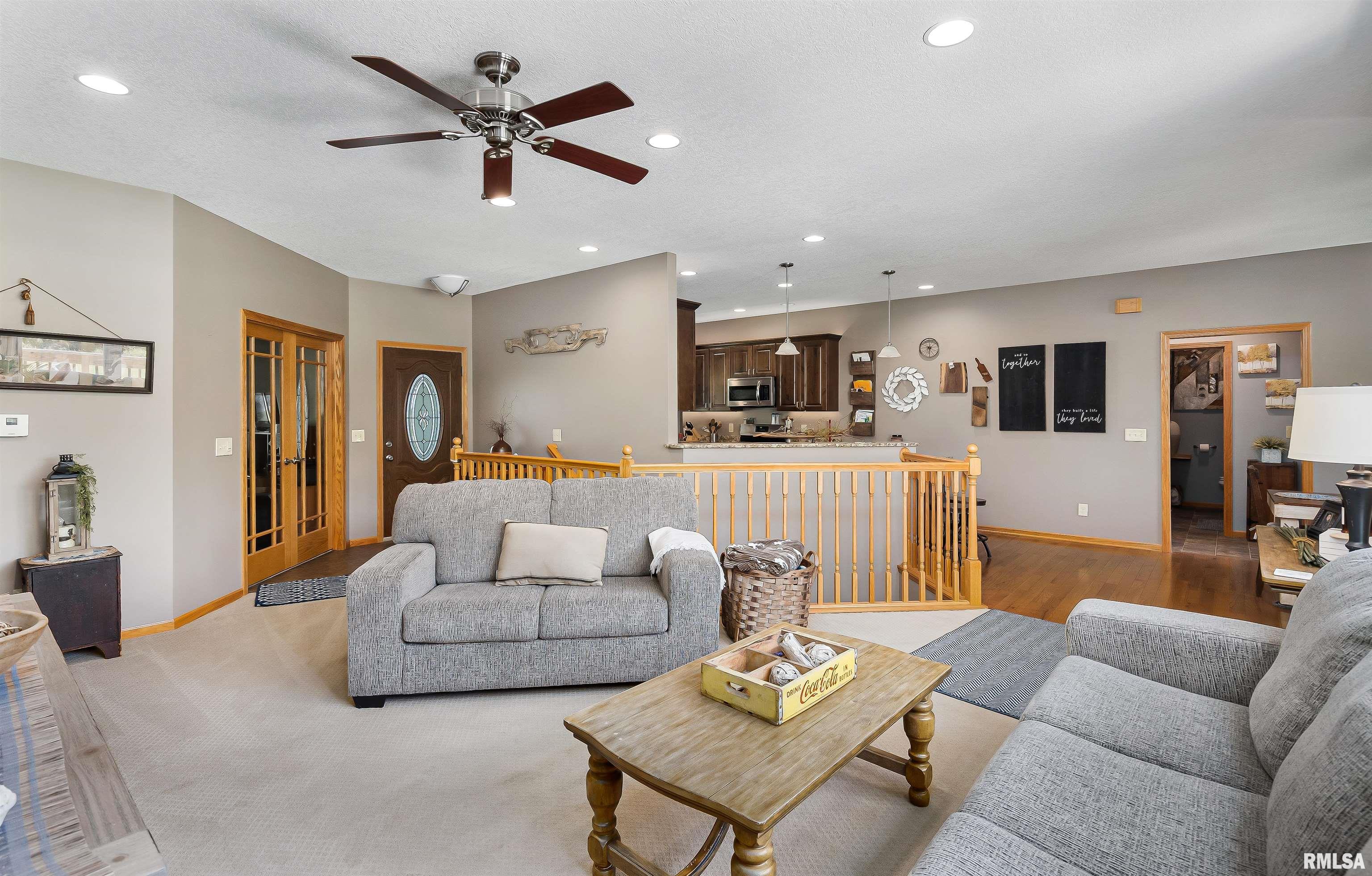 697 West Deer Creek Road Clinton, IA 52732 - Photo 9 of 50 Gallery Image 9