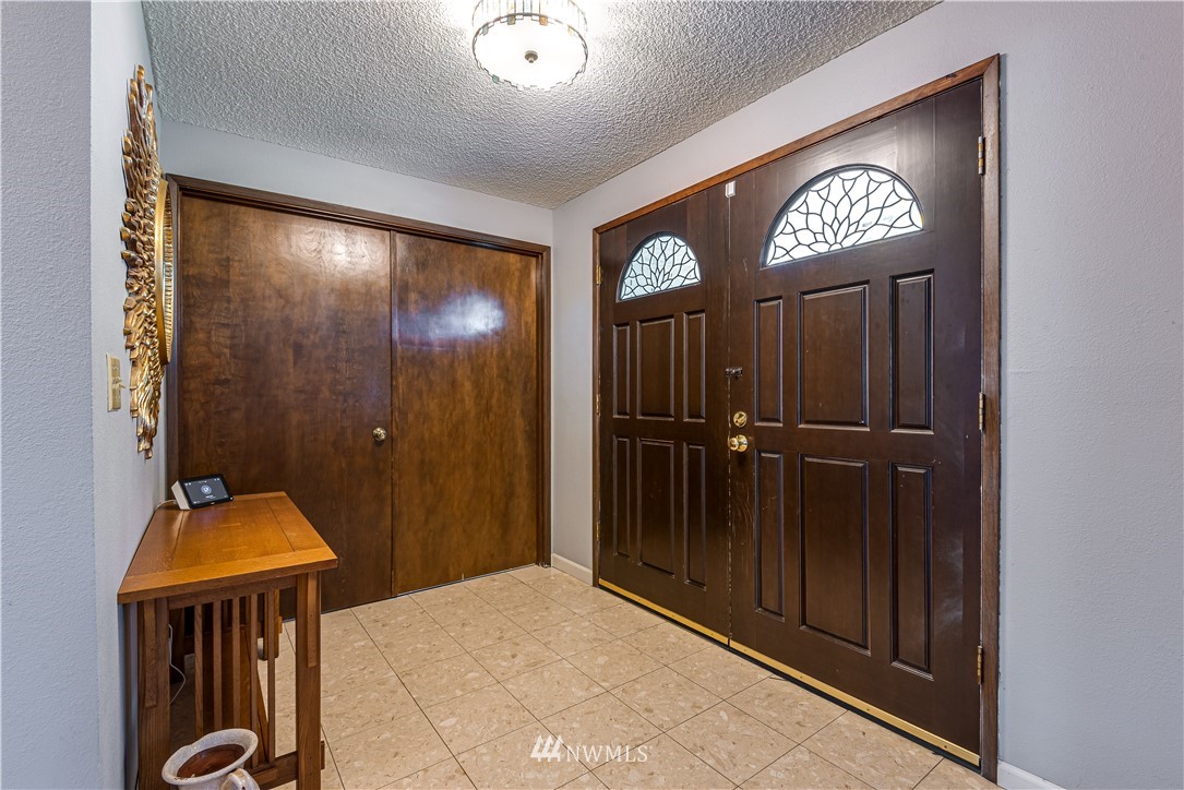 5420 Arrowhead Road Southwest Lakewood, WA 98499 - Photo 5 of 40 Gallery Image 5