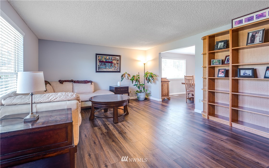 5420 Arrowhead Road Southwest Lakewood, WA 98499 - Photo 7 of 40 Gallery Image 7