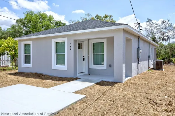 $1,850 | 542 Vanguard Avenue Northwest, Lake Placid, FL 33852