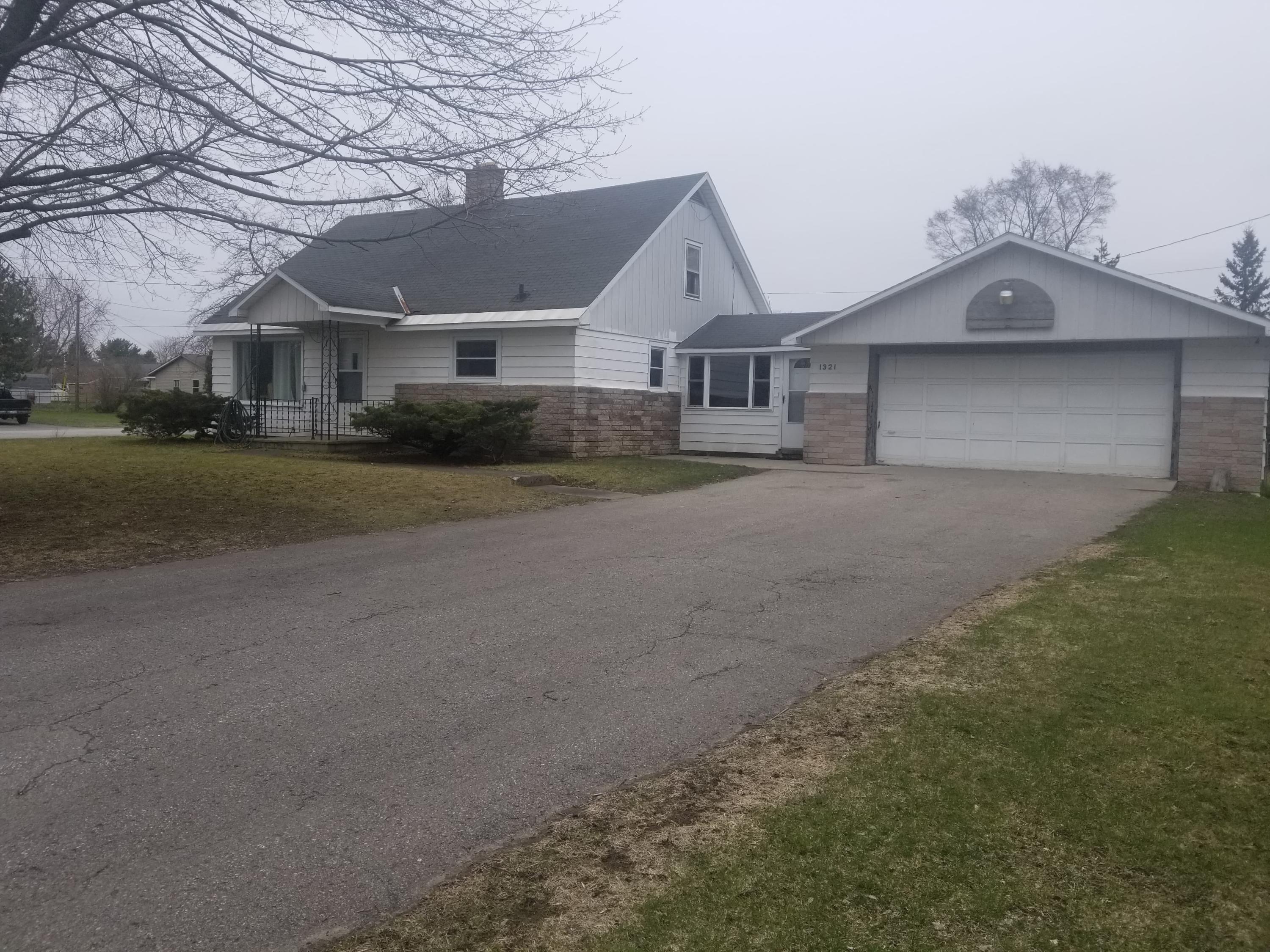 1321 Golf Course Road Alpena, MI 49707 - Photo 2 of 14 Gallery Image 2