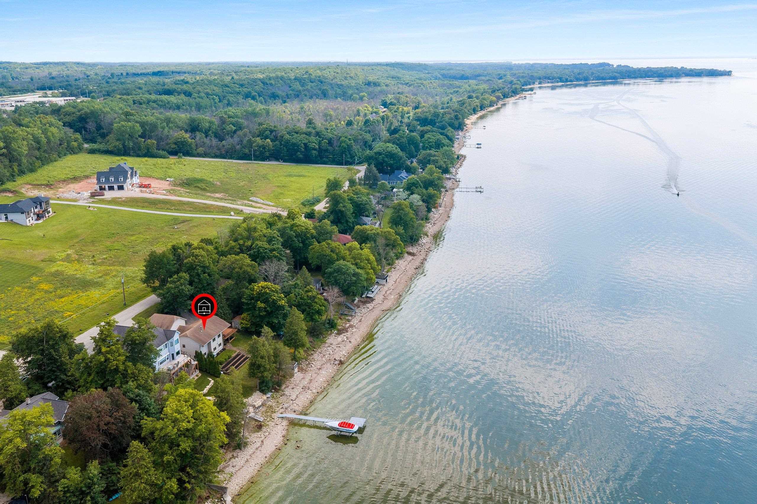 5153 Edgewater Beach Road Green Bay, WI 54311 - Photo 6 of 48