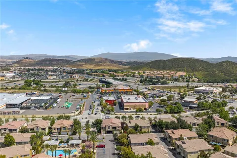 $420,000 | 35816 Hazelhurst Street, Unit 1, Murrieta, CA 92562