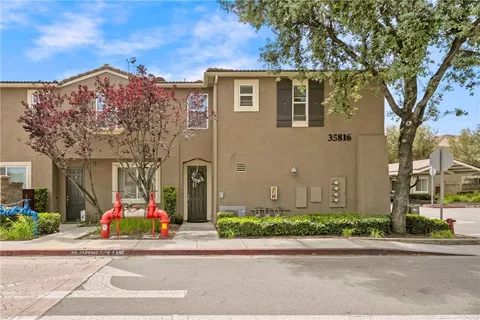 $420,000 | 35816 Hazelhurst Street, Unit 1, Murrieta, CA 92562