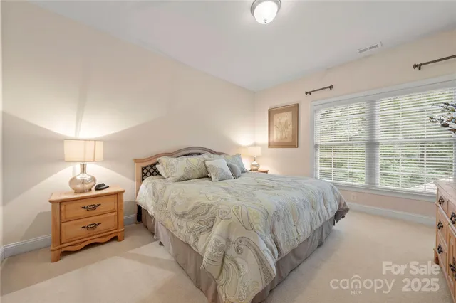 $875,000 | 304 Inland Cove Court, Lake Wylie, SC 29710