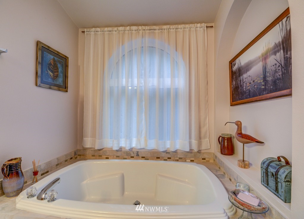 225 Cornet Bay Road Oak Harbor, WA 98277 - Photo 14 of 23 Gallery Image 14