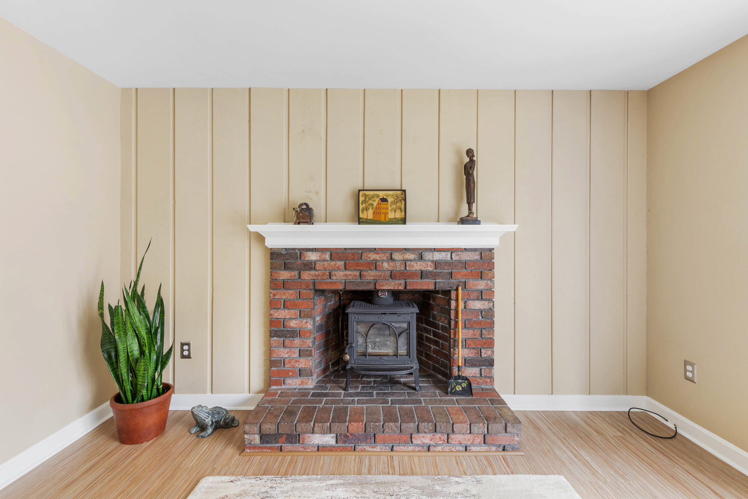 18 Country Charm Road Cumberland, ME 04021 - Photo 17 of 53 14_18 country charm rd, cumberland-14