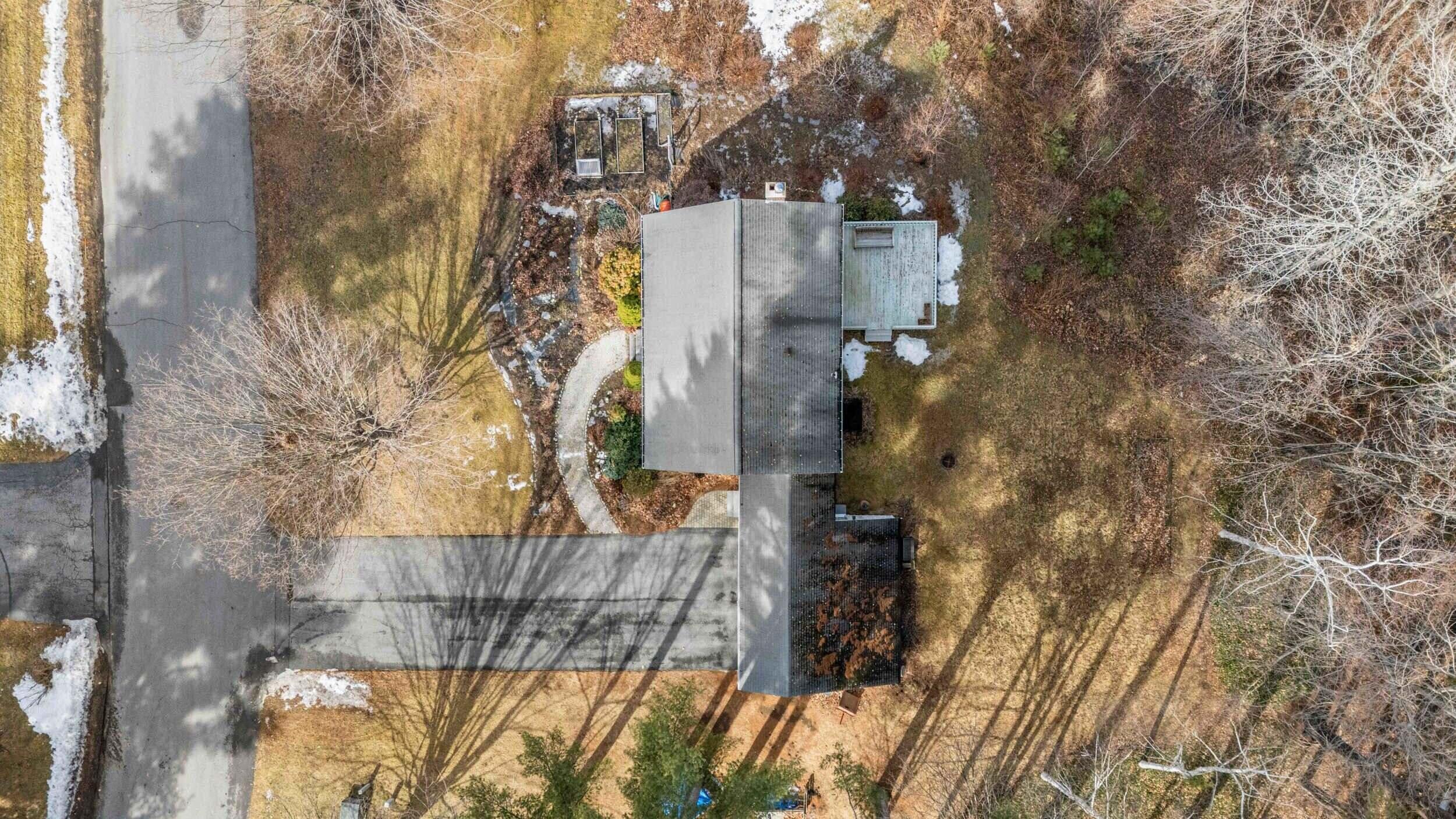 18 Country Charm Road Cumberland, ME 04021 - Photo 2 of 53 40_18 country charm rd, cumberland-40