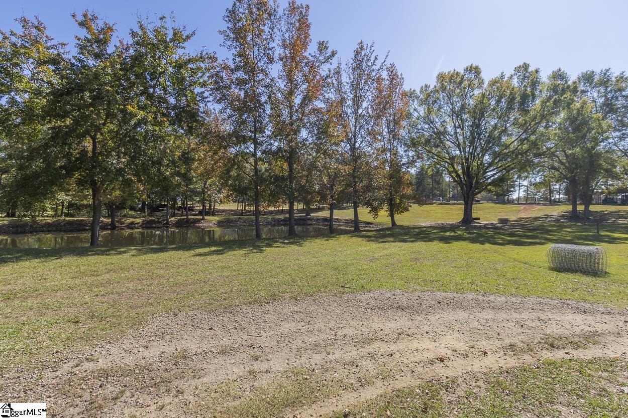 193 Pineland Meadows Road Belton, SC 29627 - Photo 11 of 35 Gallery Image 11
