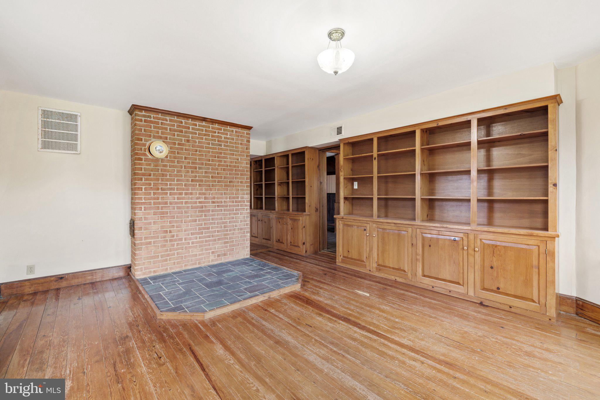 5385 Courtneys Corner Road Sumerduck, VA 22742 - Photo 11 of 88