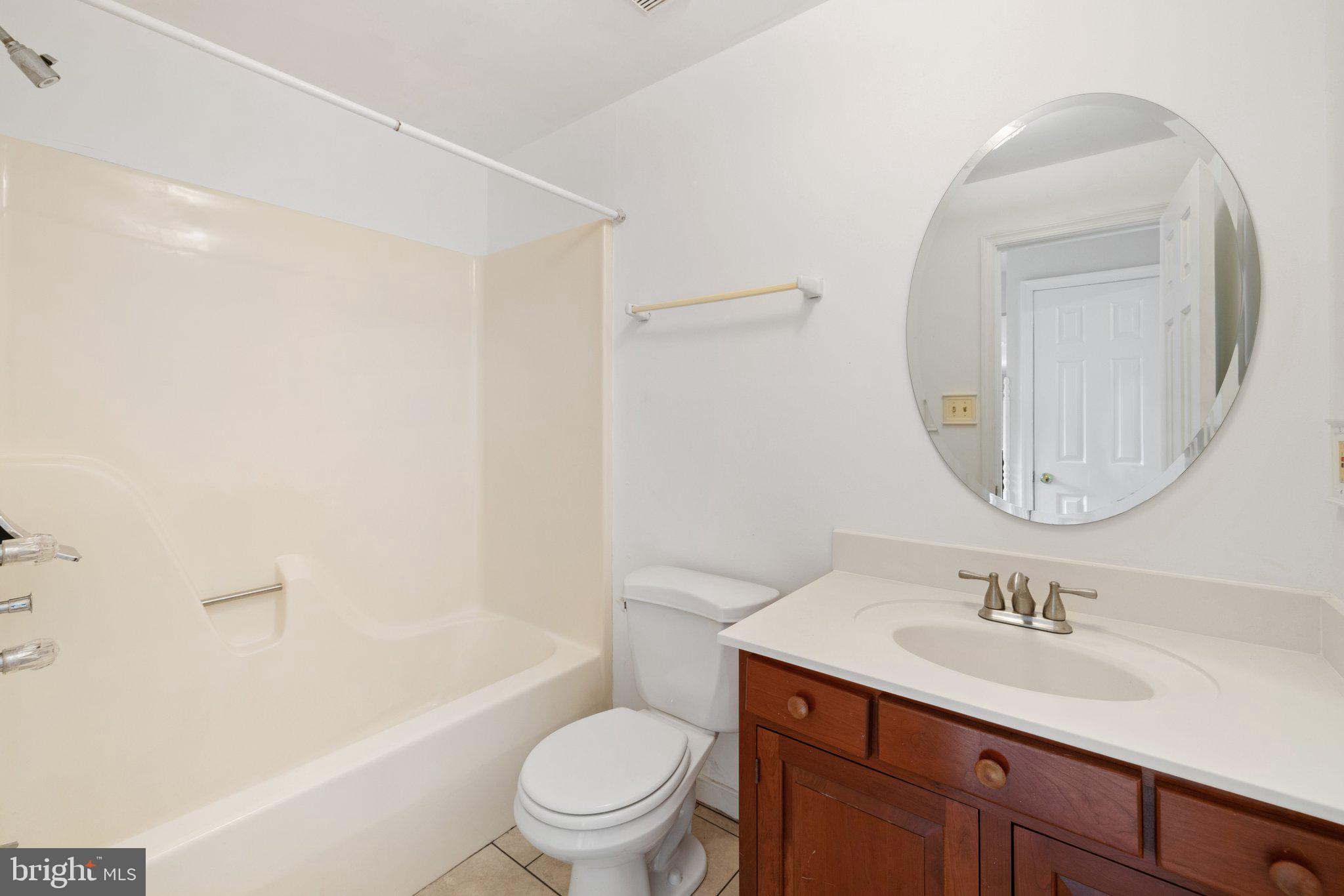 5385 Courtneys Corner Road Sumerduck, VA 22742 - Photo 30 of 88 Main Floor Bath