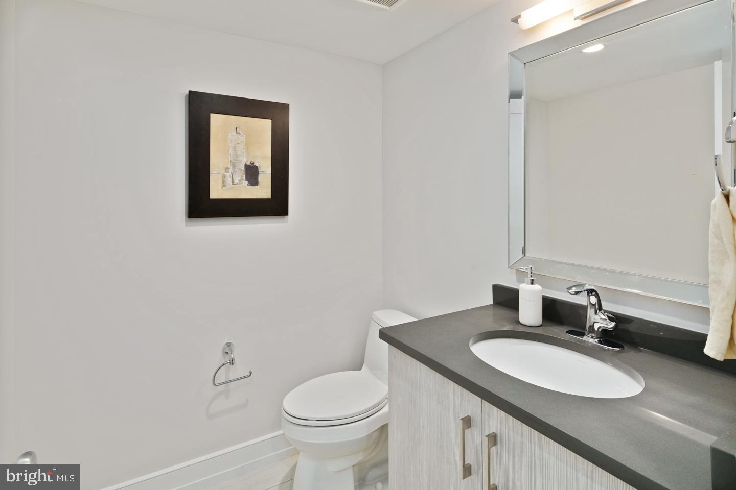 2012 Rittenhouse Square Philadelphia, PA 19103 - Photo 28 of 29 Gallery Image 28