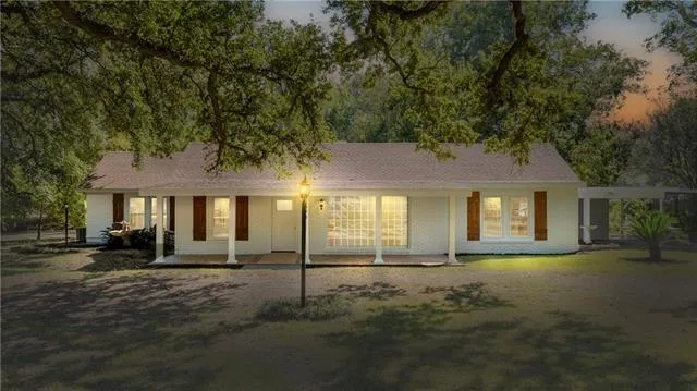 $297,500 | 5920 Bentley Drive, Baker, LA 70714