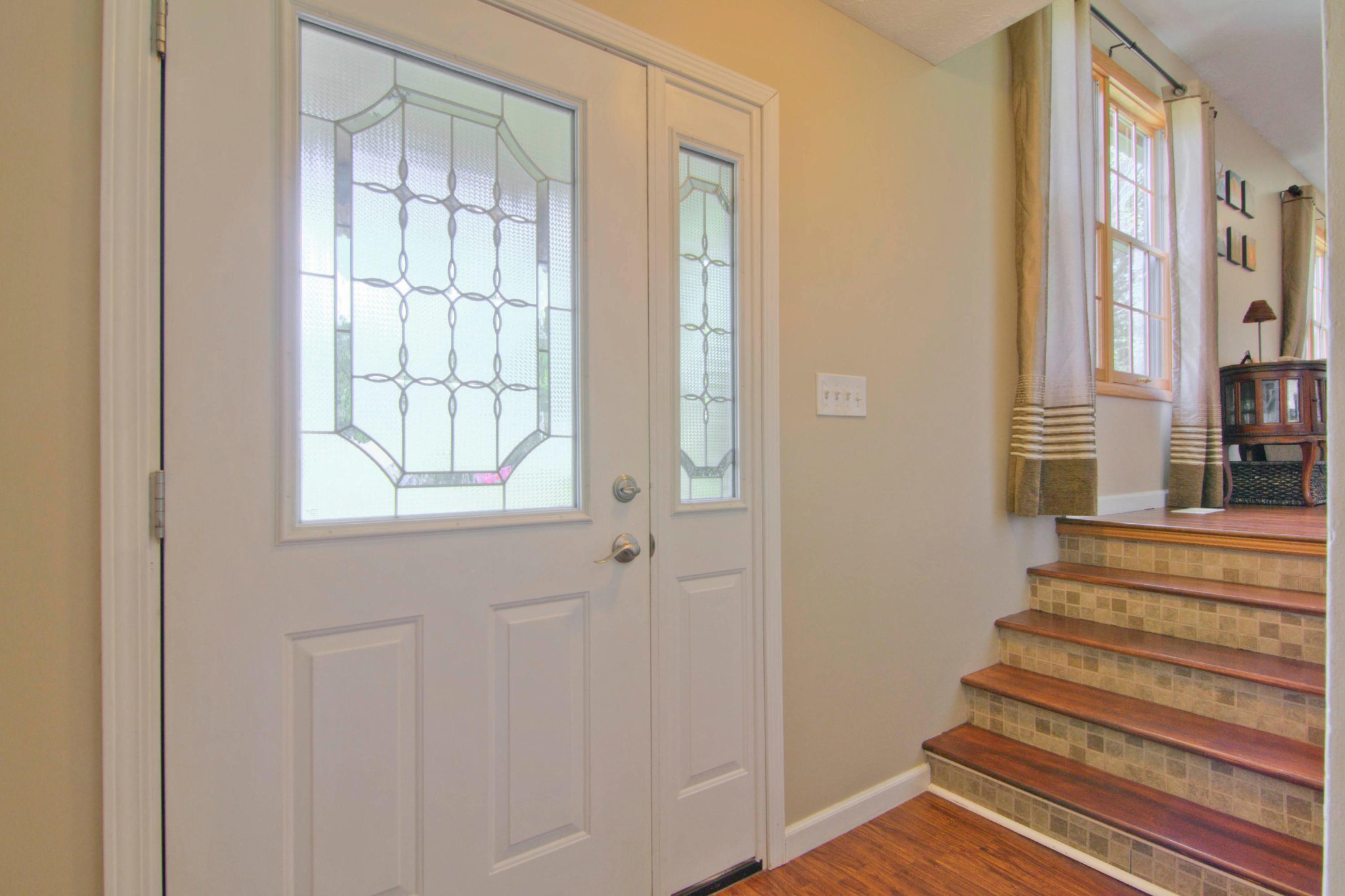425 Oran Road Knoxville, TN 37934 - Photo 3 of 32 a view of entryway with wooden floor and front door
