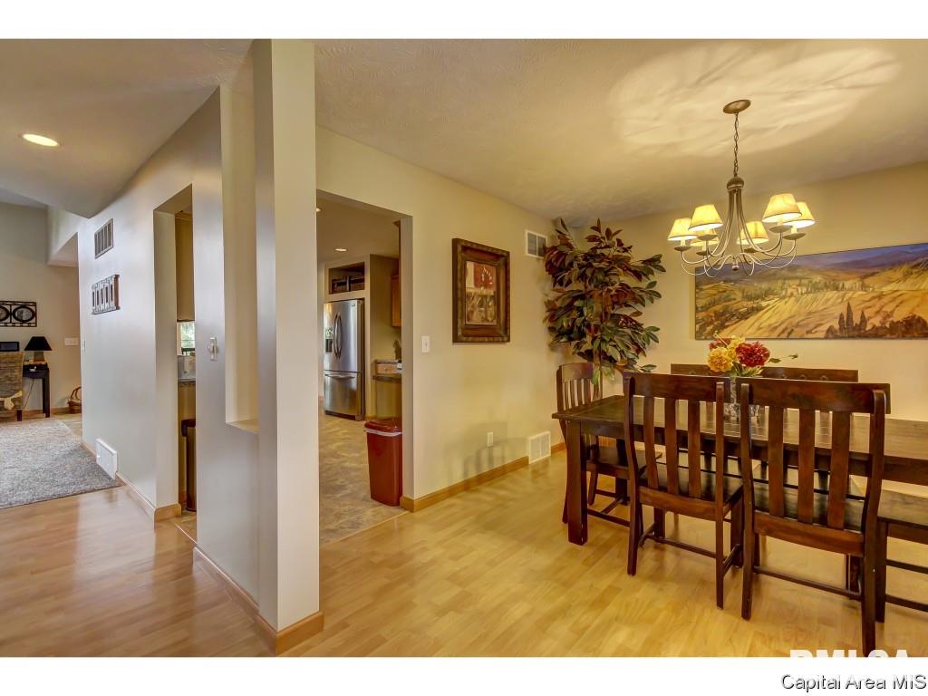 2820 Kipling Drive Springfield, IL 62711 - Photo 6 of 32