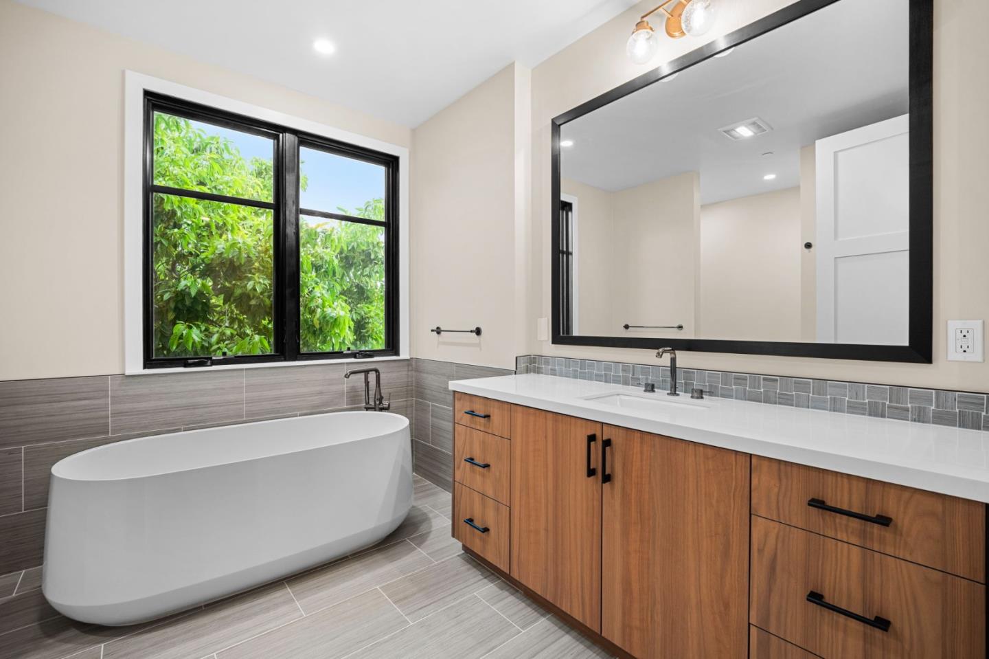 237 Hope Street Mountain View, CA 94041 - Photo 22 of 38