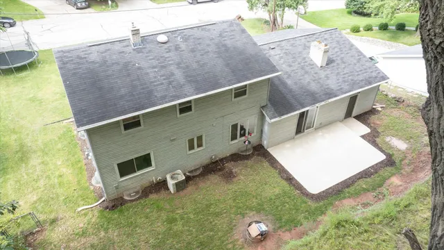 $359,900 | 1010 Cornelius Drive, Green Bay, WI 54311