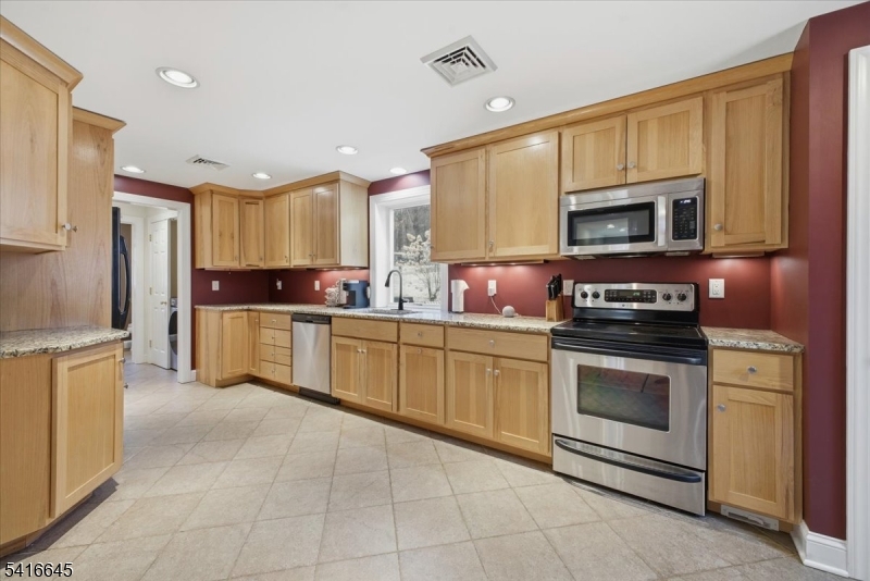 20 Summerfield Road Belvidere, NJ 07823 - Photo 13 of 44