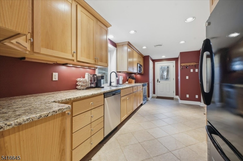 20 Summerfield Road Belvidere, NJ 07823 - Photo 15 of 44